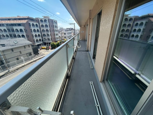 神戸市東灘区住吉東町２丁目の賃貸マンションのバルコニー