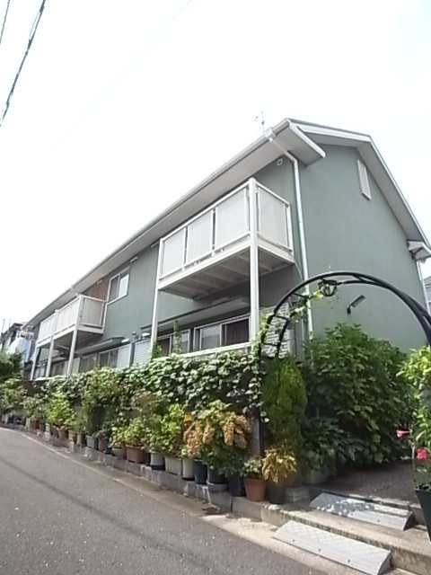 芦屋市西蔵町のアパートの外観