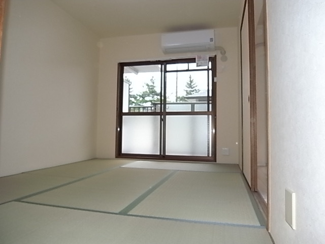 神戸市灘区高徳町１丁目の賃貸マンションの居間・リビング