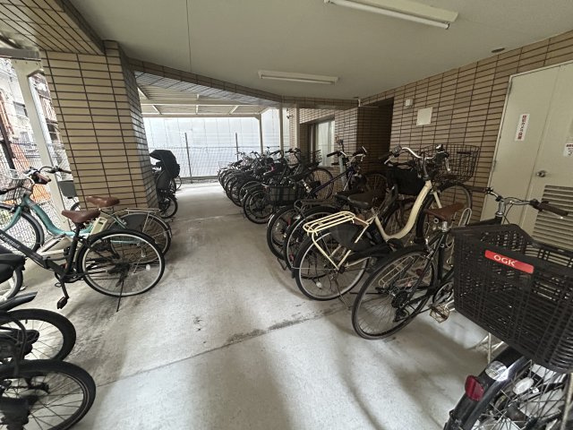 ニューライフ御堂筋本町のその他共用部分|ニューライフ御堂筋本町　駐輪場