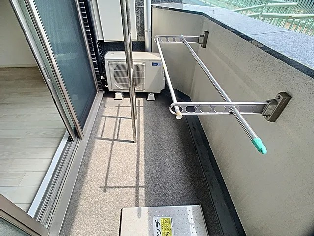 プレサンス三宮フラワーロードのバルコニー