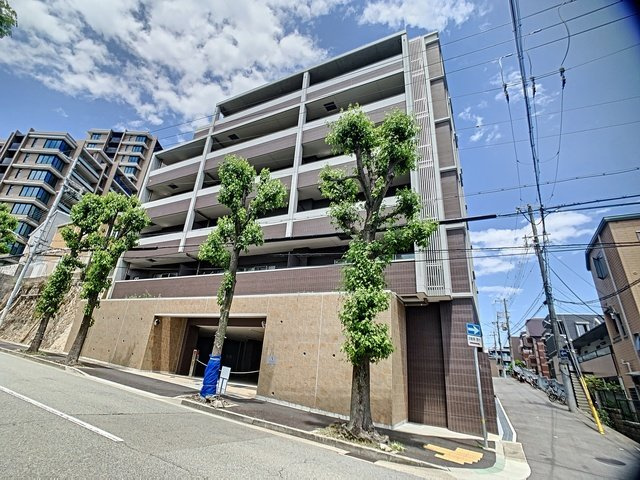 神戸市中央区中山手通７丁目の賃貸マンションの外観