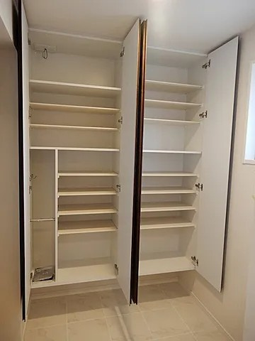 神戸市中央区中山手通７丁目の賃貸マンションの収納