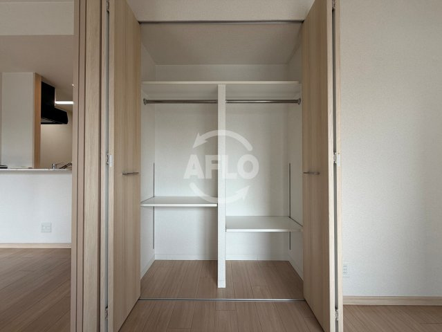 エステムプラザ本町クロスの収納|エステムプラザ本町クロス　クローゼット
