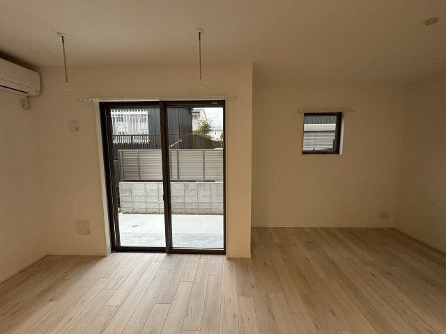 豊田市丸山町戸建の居間・リビング