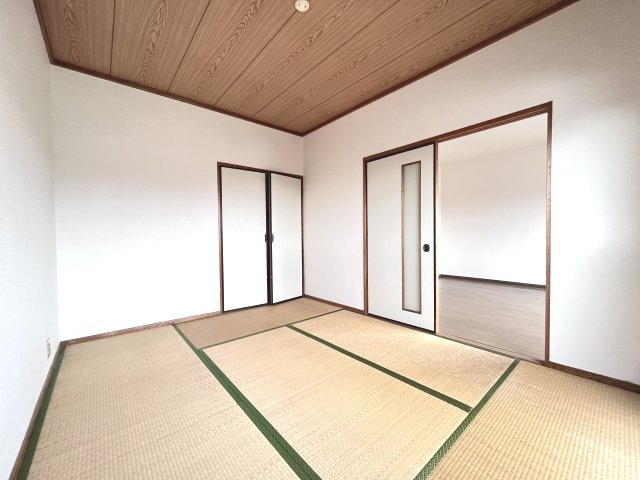 コーポ姫ケ浦の和室|別部屋の画像になります