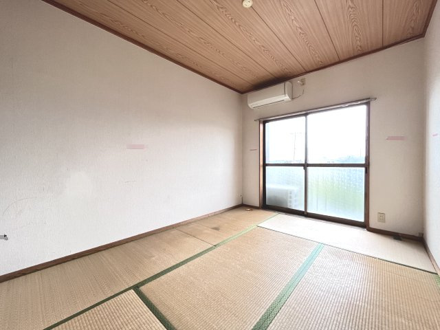 コーポ姫ケ浦の和室|別部屋の画像になります
