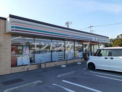 リキティルⅡの周辺|セブンイレブン伊勢崎下触町南店まで260m
高崎、前橋のお部屋探しはエンドスケープまで！お客様の理想お聞かせ下さい♪