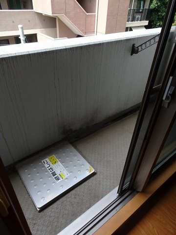 プレールドゥーク文京白山のバルコニー