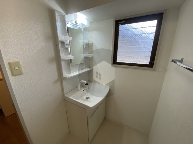 セリエス元町の独立洗面台