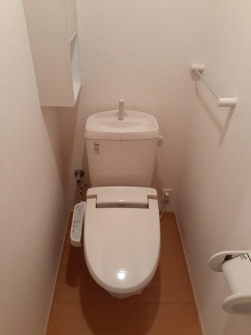 【トイレ】 | ジュネス　Ｍ | ゆったりとした空間のトイレです