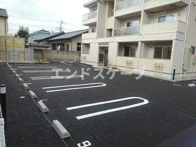 ウェル　パーク　Ⅱの駐車場|高崎、前橋のお部屋探しはエンドスケープまで！お客様の理想お聞かせ下さい♪