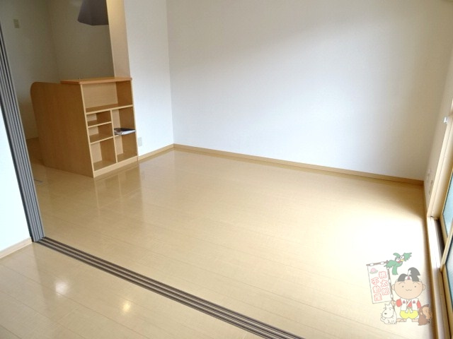 Ｃｏｍｏｄｏ　Ｇｉｏｎｅ　Ｂの居間・リビング