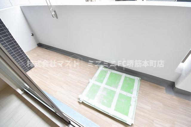 フォーリアライズ本町レクスのバルコニー