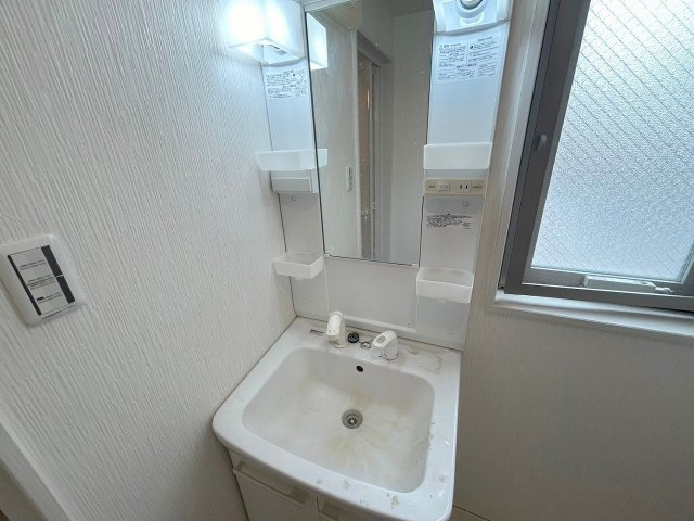 プライムコート新大阪イーストの洗面所