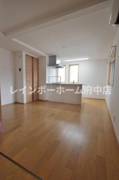 CONFORT MAISONの居間・リビング