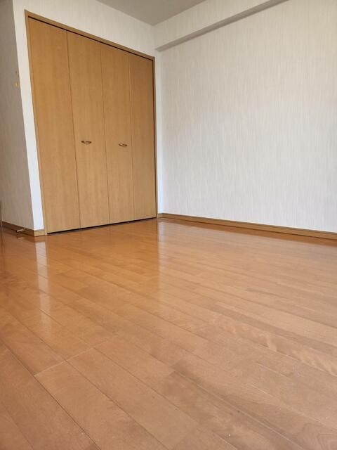 メゾンジャルダン本館の居間・リビング