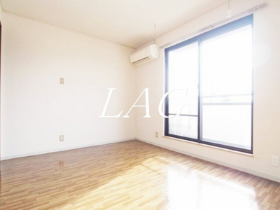 【居間・リビング】 | コトーミタ | 洋室のお部屋です。