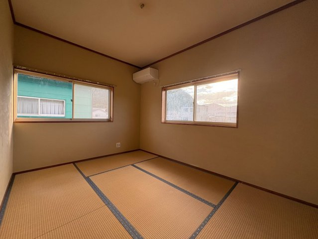 西脇市野村町貸家の和室