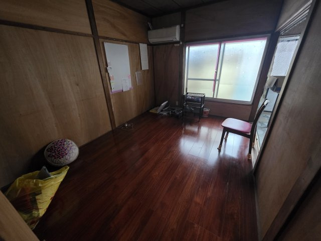 加古川町中津　中古戸建の洋室