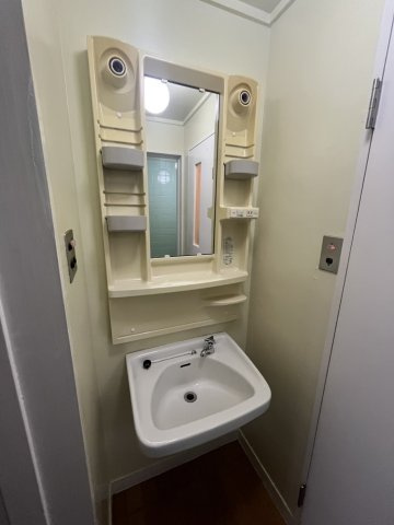 麻布十番ハイツの洗面所