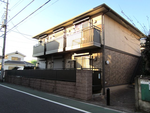 マロンヒルズの外観