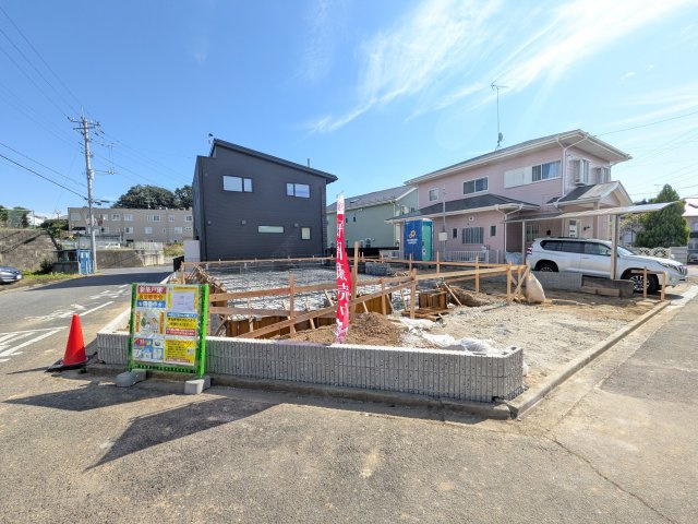 土浦市永国東町　2期　新築戸建ての外観|【月々7万円台〜】
写真だけでは伝わらない快適さを、ぜひ現地で体感しませんか？
即日見学可能です！平日のご案内も可能です♪
お気軽にお問合せください！
