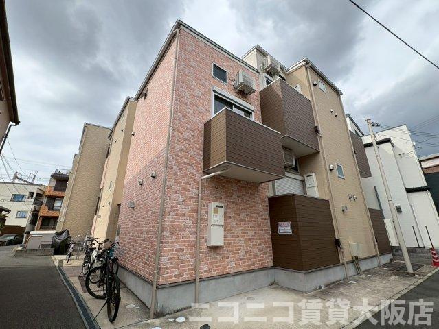 大阪市東住吉区湯里４丁目のアパートの外観