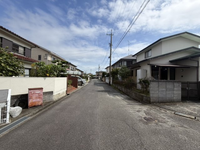 【前面道路含む現地写真】の画像