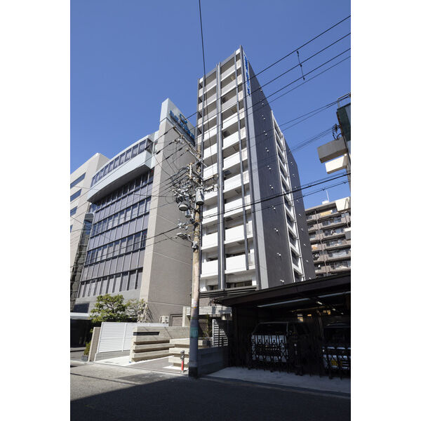 ファーストフィオーレ本町イースト
