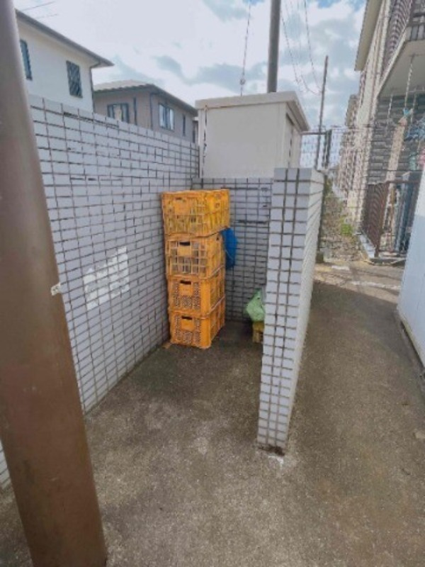 パレス中和泉の玄関