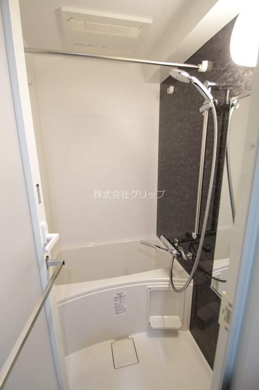 Le'a横濱天王町駅前通りの浴室