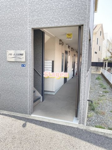 アルーム上尾仲町のエントランス