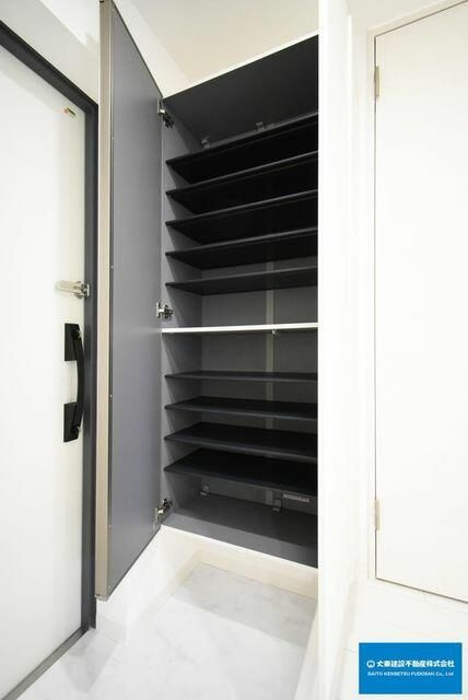 レスプロンディールの玄関|明るい玄関です