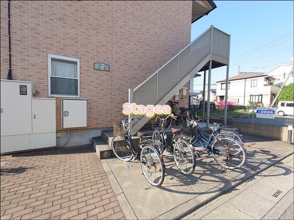 アムール宮原のエントランス