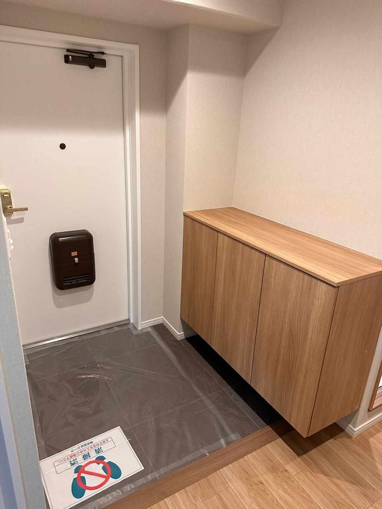 キングマンション心斎橋東の玄関