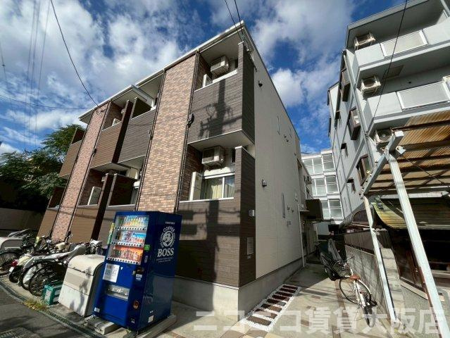吹田市岸部中３丁目のアパートの外観
