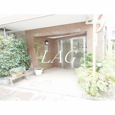【エントランス】 | ロワジール三軒茶屋 | エントランスです。