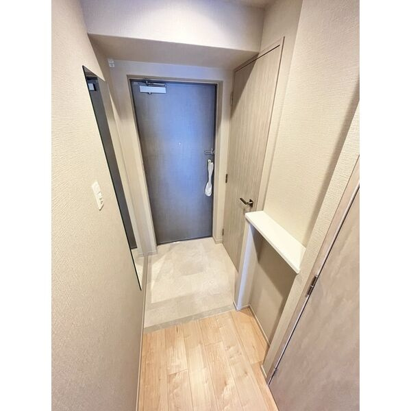 スプランディッド福島WESTの玄関