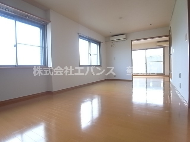 【居間・リビング】 | BAY SIDE COURT壱番館