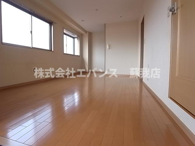 【居間・リビング】 | BAY SIDE COURT壱番館