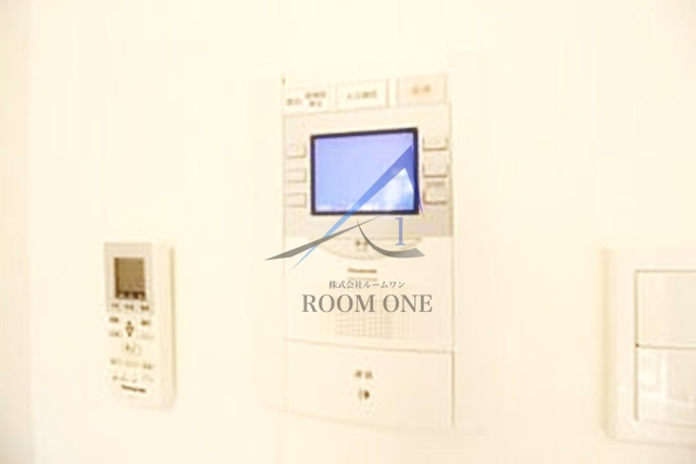 アイル日暮里弐番館のその他|モニター付きインターホンです。