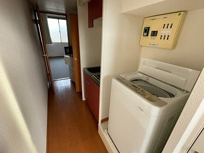 レオパレスサンライズヒルの玄関|現況を優先します