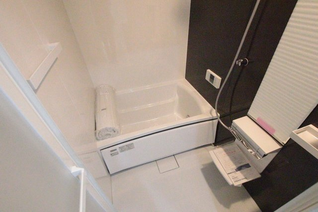 追い焚き付きでお湯の温めなおしも可能です。