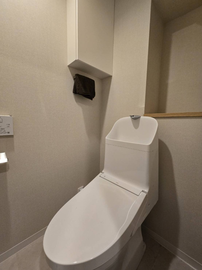【トイレ】 | アンピール箱崎東 | 毎日快適に使える、落ち着きある上質なトイレスペース。