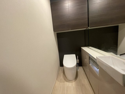 【トイレ】 | センターマークスタワー | 暖房便座機能により、寒い時期でもひんやりせず快適に使用できます☆
