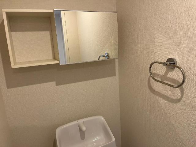 マロンのトイレ|落ち着いた色調のトイレです