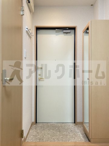 サンドレンスコートの玄関