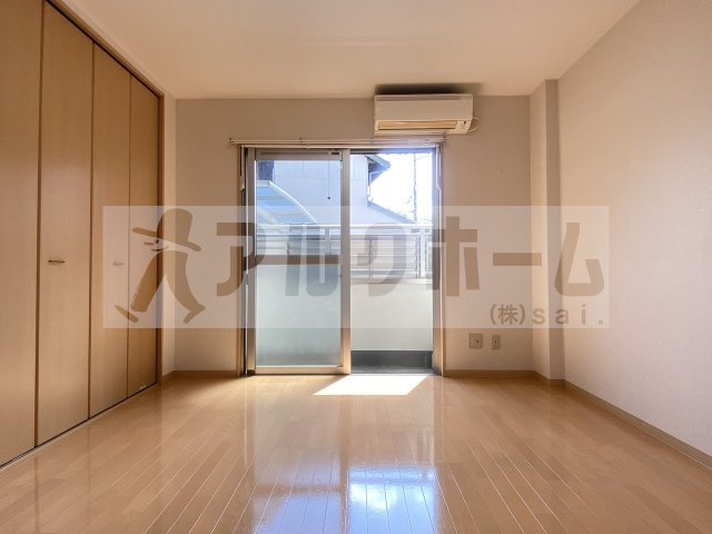 サンドレンスコートの居間・リビング