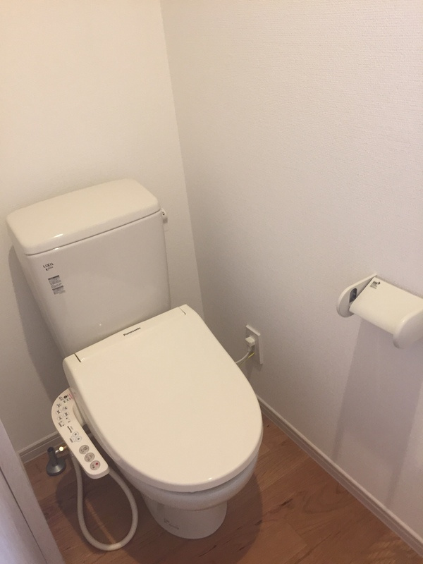 小金井市緑町４丁目のアパートのトイレ|シンプルで使いやすいトイレです